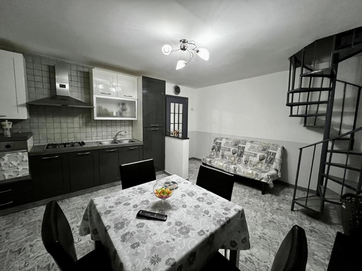 فيلا Centro Storico Family Flat نابولي المظهر الخارجي الصورة